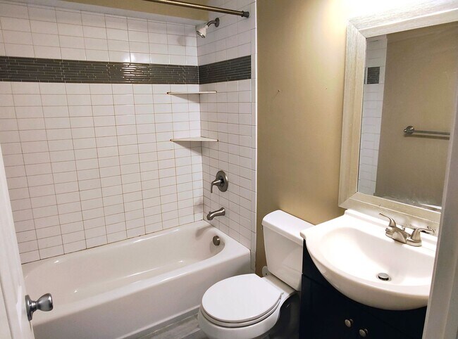 Building Photo - Great 4 Bd 3 Bath Home in Draper