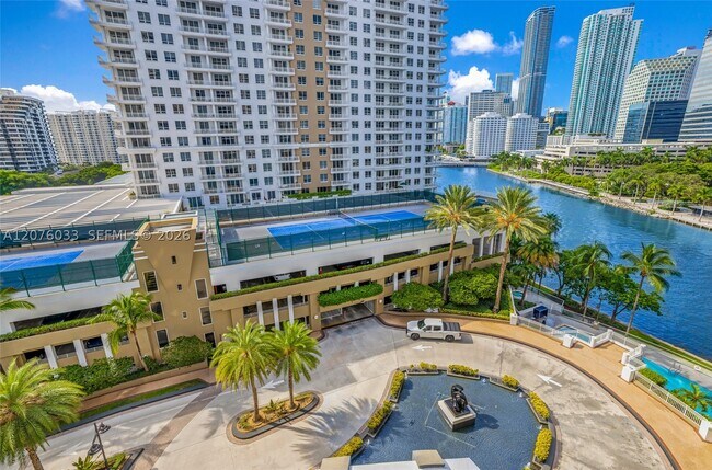 Building Photo - 901 Brickell Key Blvd