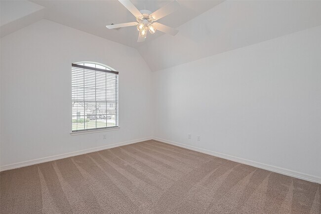 Building Photo - 25218 Auburn Bend Dr