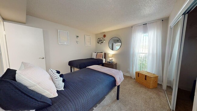 Bedroom - Cambridge House Apartments