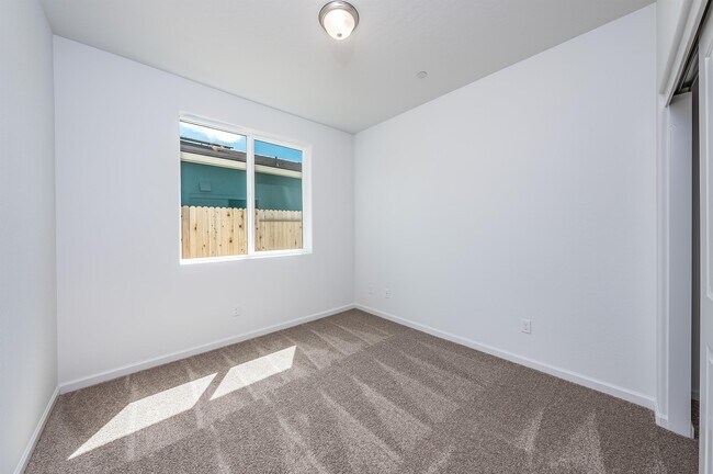 Building Photo - 2563 Chianti Wy