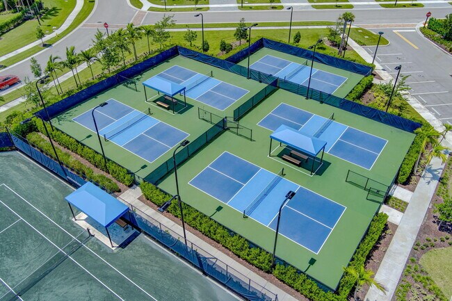 Building Photo - 9901 Regency Wy