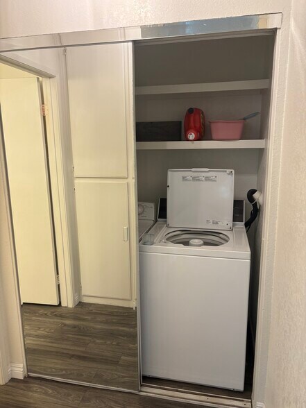 Building Photo - 25713 Sycamore Pointe