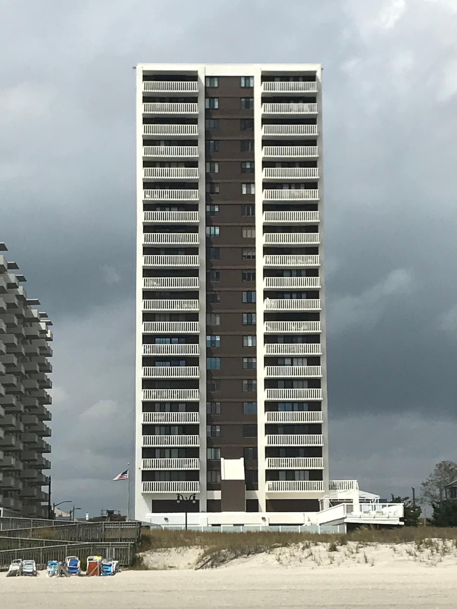 Building Photo - 100 S Berkley Sq