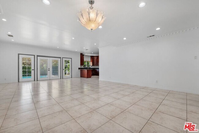 Building Photo - 17434 Emelita St