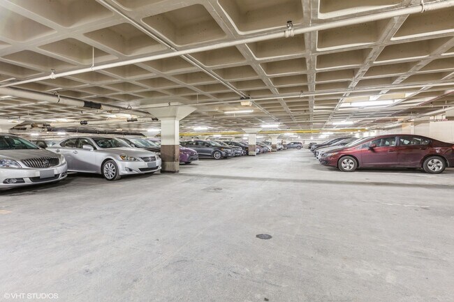 Building Photo - 3550 N Lake Shore Dr