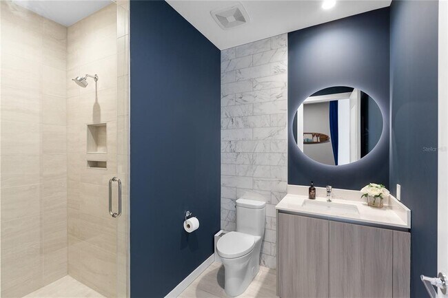 Building Photo - 301 Quay Commons Quay