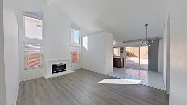 Building Photo - 11 Via Bellorita: Charming 2 Bed 2 Bath Ho...