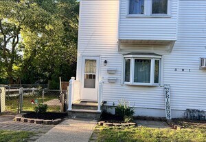 Building Photo - 391 Monmouth Ave