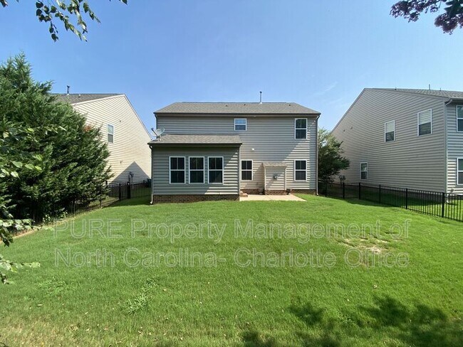 Building Photo - 3007 Fallondale Rd