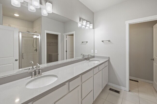 Building Photo - 5255 Big Johnson Dr