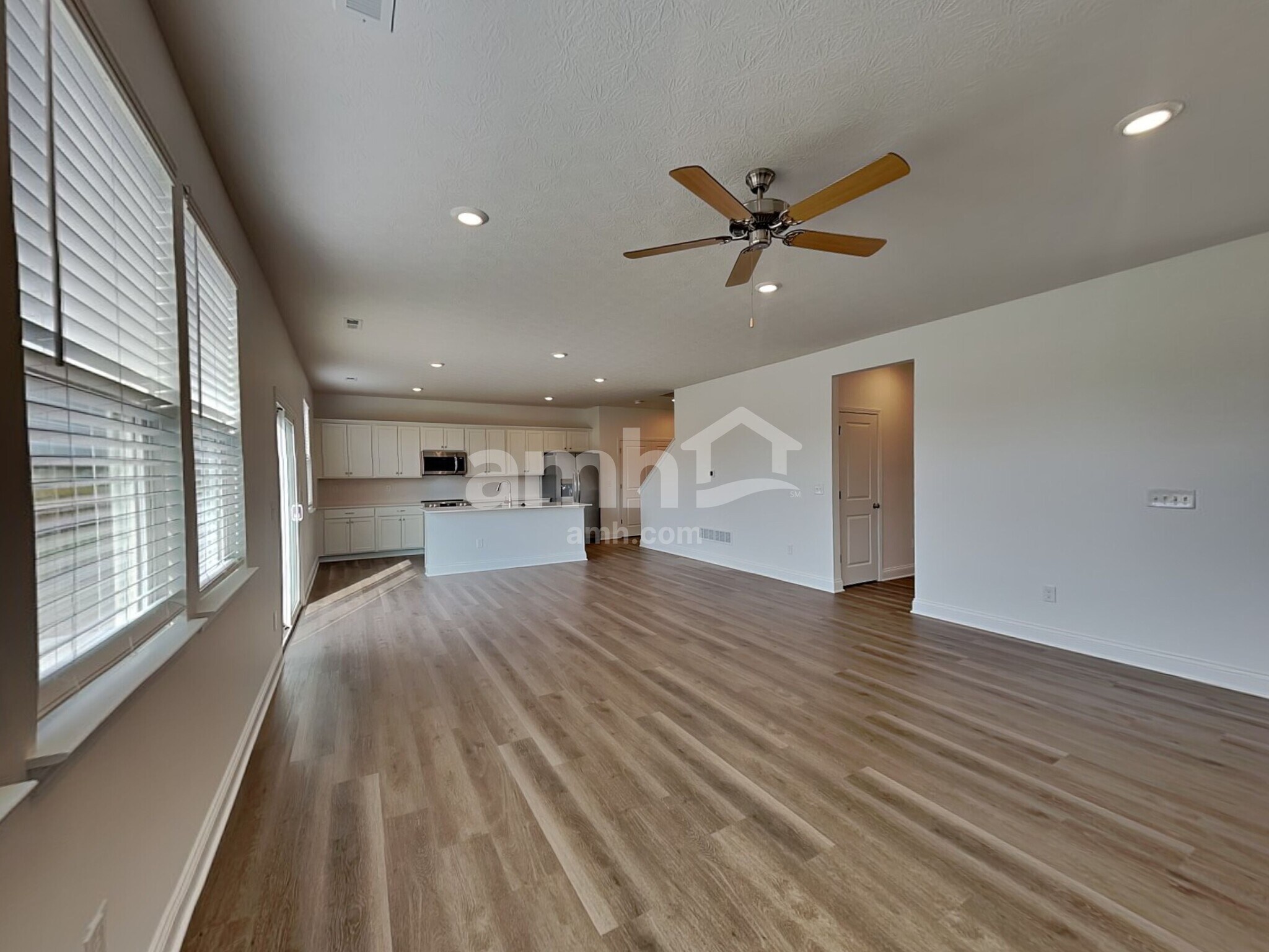 Building Photo - 9163 Henley Ave