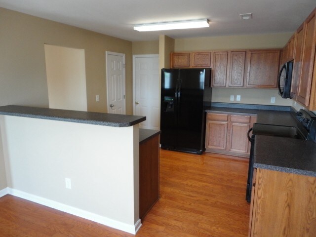 Building Photo - 3827 Chehaw Dr
