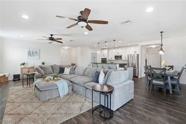 Building Photo - 1632 SW 13th Terrace