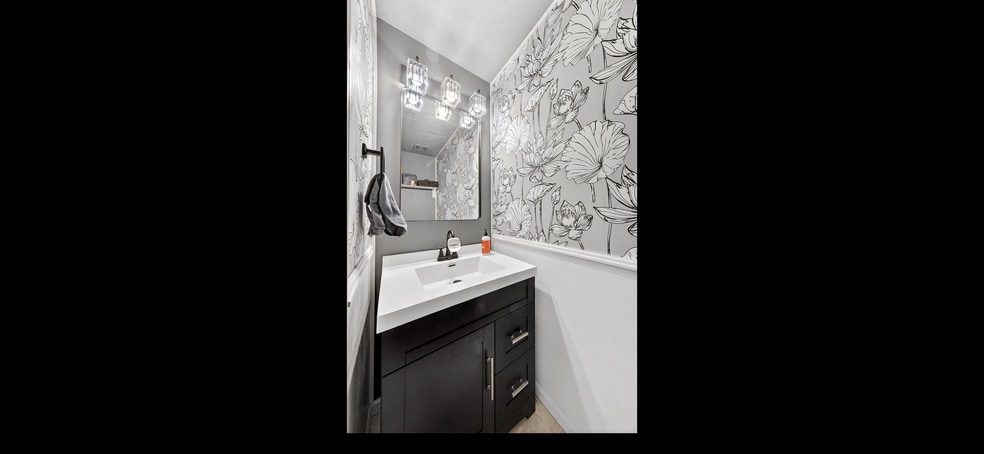 Building Photo - 390 Montclair Tower Dr