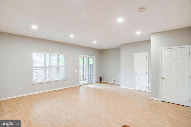 Building Photo - 12476 Casbeer Dr
