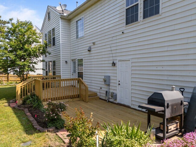 Building Photo - Spacious 3-Bedroom Home with Bonus Room and Community Perks