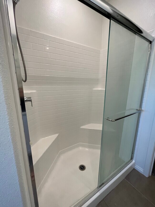 Building Photo - 54 Harmony Dr