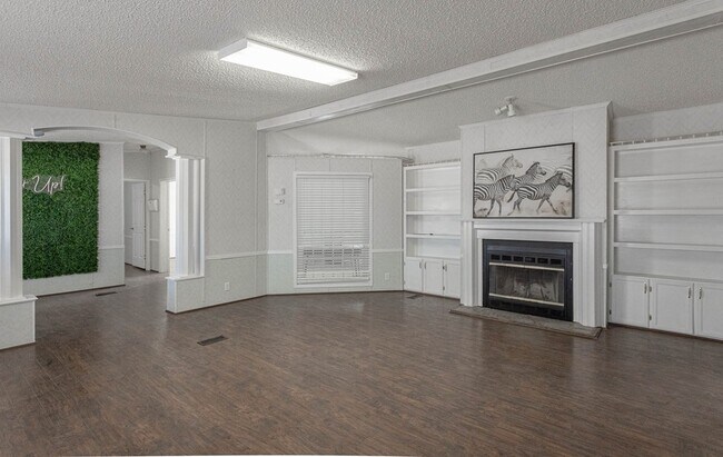 Building Photo - 4448 E Morning Glory Rd