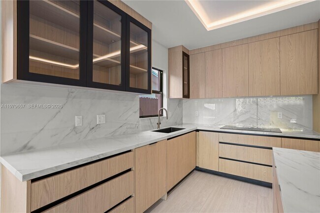 Building Photo - 3187 SW 23rd St