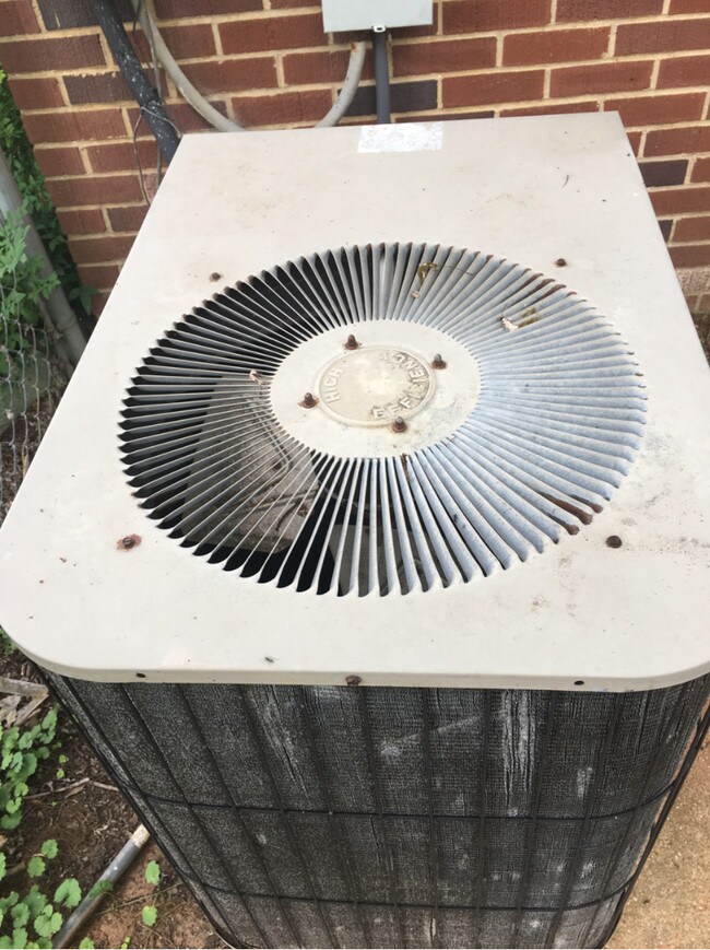 Building Photo - 967 Ford Chapel Rd