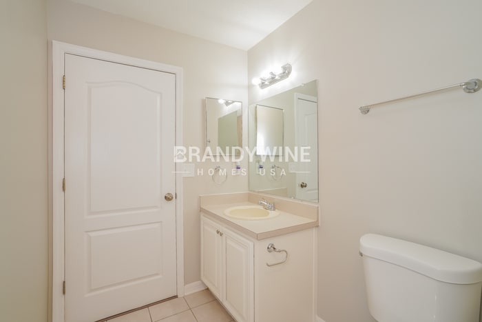 Building Photo - 3159 Wavering Ln