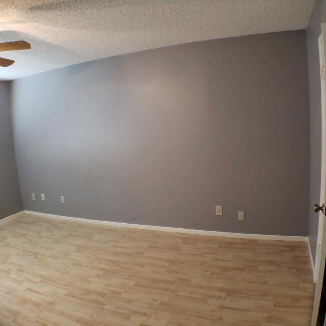 Building Photo - 8206 Talkenhorn