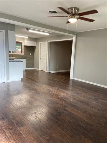 Building Photo - 858 N San Jose Dr