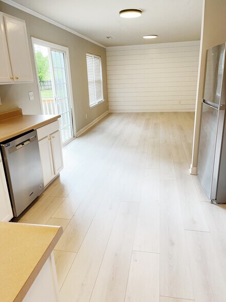 Building Photo - 129 Baker Springs Ln
