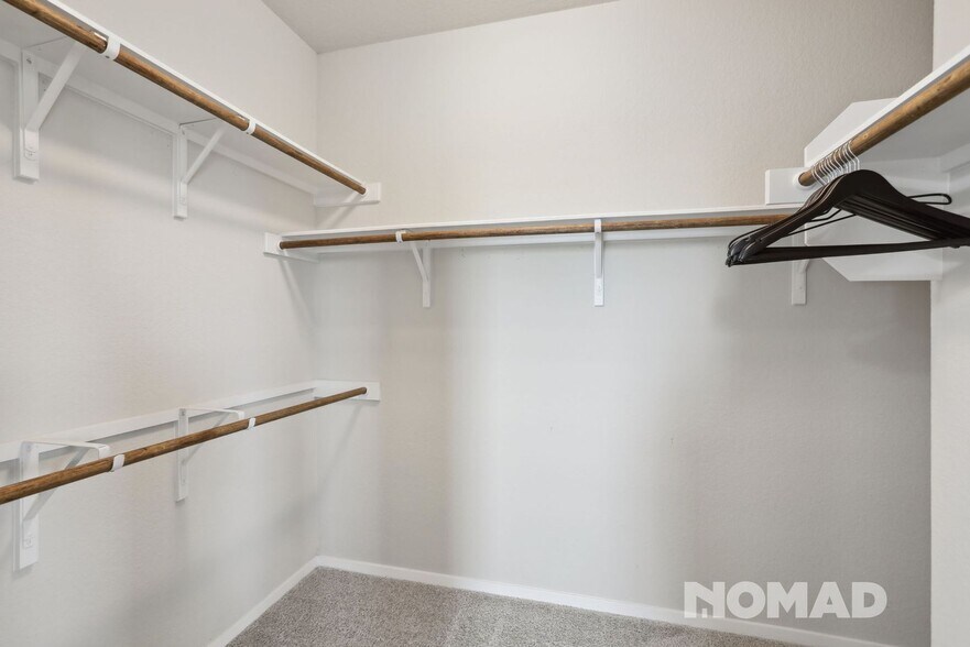 Building Photo - 209 Lake Placid Run