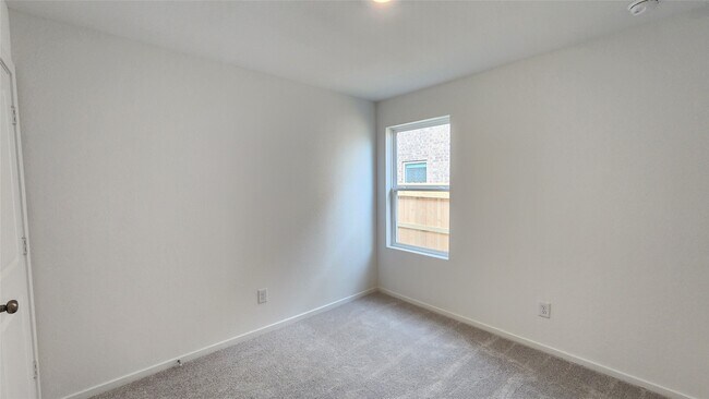 Building Photo - 16815 Old Wagon Wy