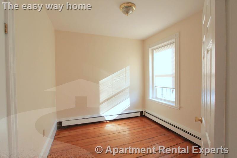 Building Photo - 10 Winter St