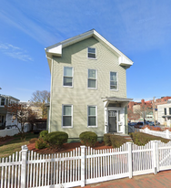 Building Photo - 13 Pleasant St