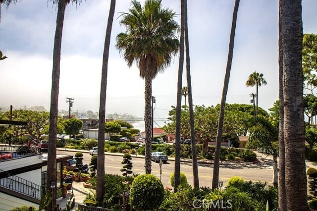 Building Photo - 250 Cliff Dr