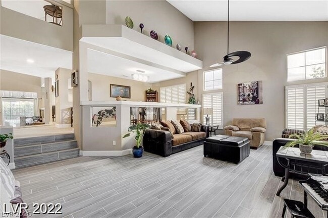 Building Photo - 7 Old Lake Cir