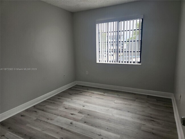 Building Photo - 1501 SW 122nd Ave