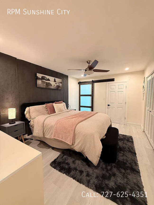 Building Photo - 5865 37th Ave N