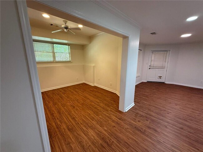 Building Photo - 305 Pilgrimage Point