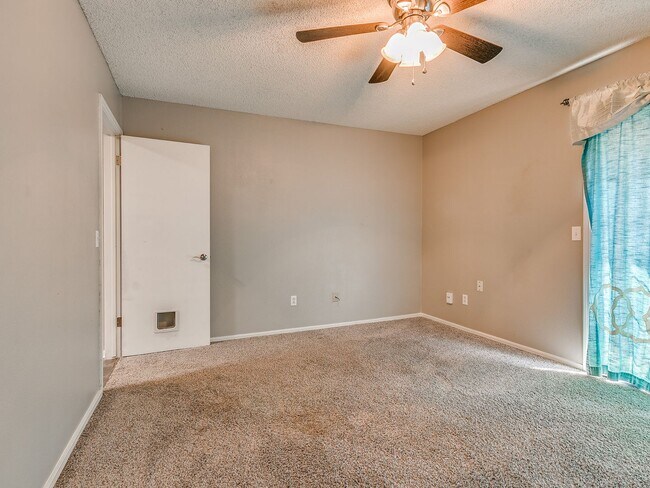 Building Photo - Fair Hill Duplex