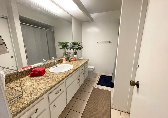 Building Photo - 6416 Friars Rd