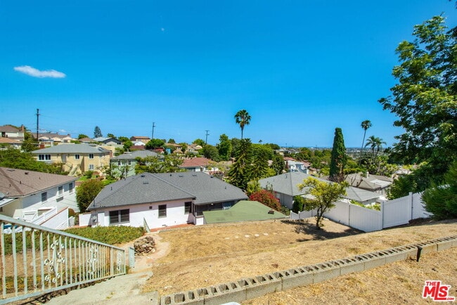 Building Photo - 5039 Marburn Ave