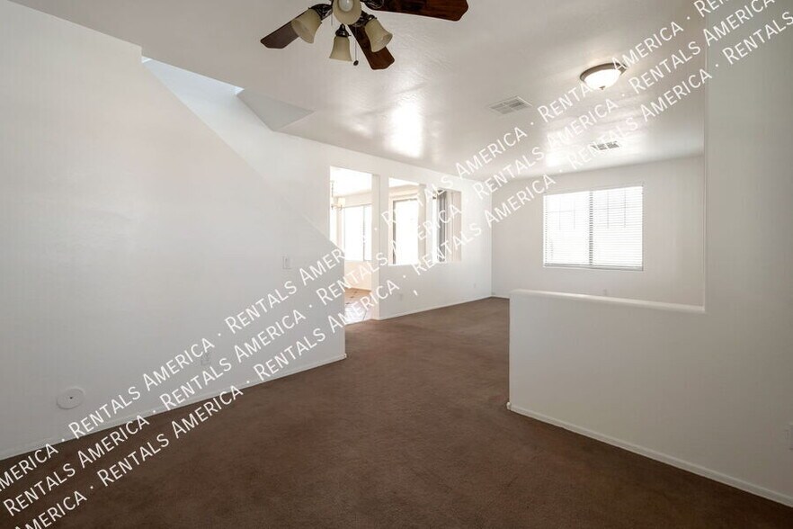 Building Photo - 2715 S Cupertino Dr