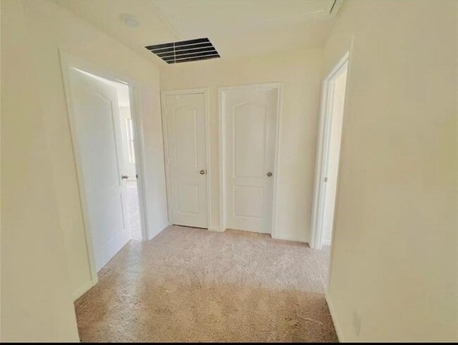 Building Photo - 4939 Hickory Deer Ln