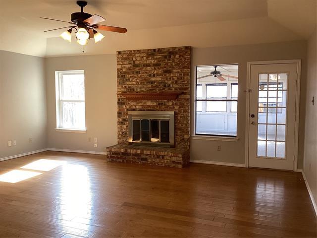 Building Photo - 2841 Southridge Dr