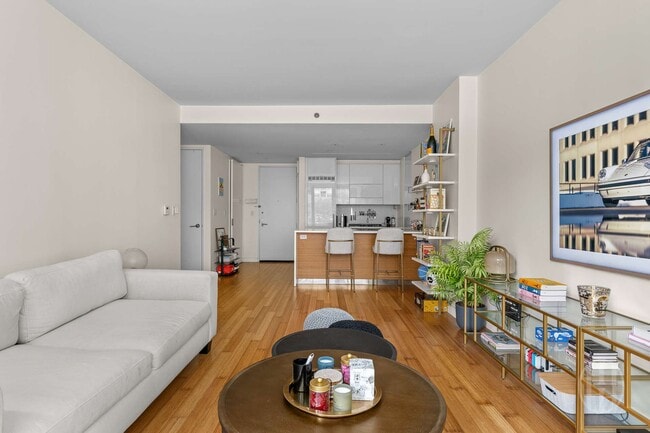 Building Photo - 303 E 33rd St