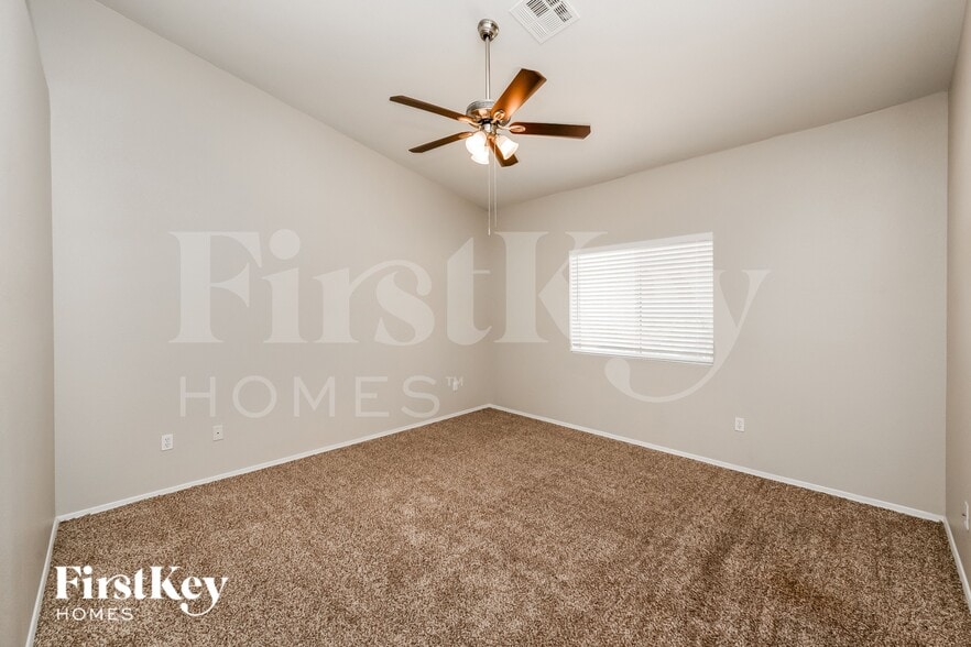 Building Photo - 3016 Myrtle Creek Ct