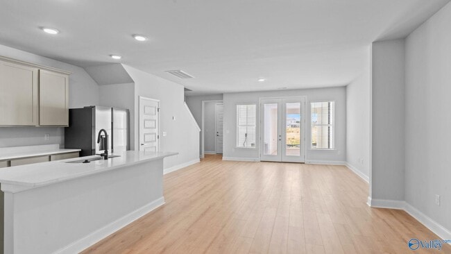 Building Photo - 329 Hay Rake Dr