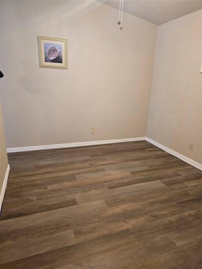 Building Photo - 3506 Cove View Blvd