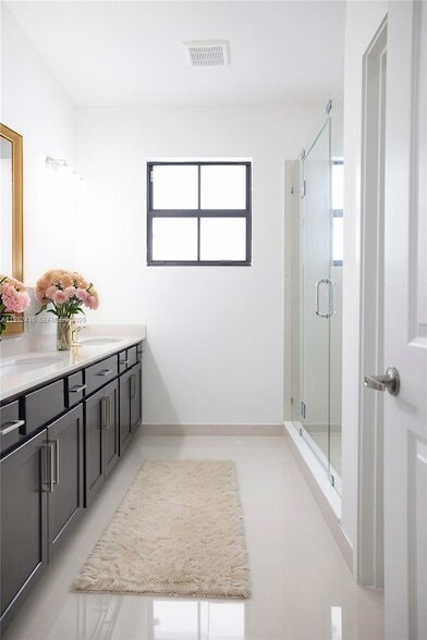 Building Photo - 1841 SW 145th Ave