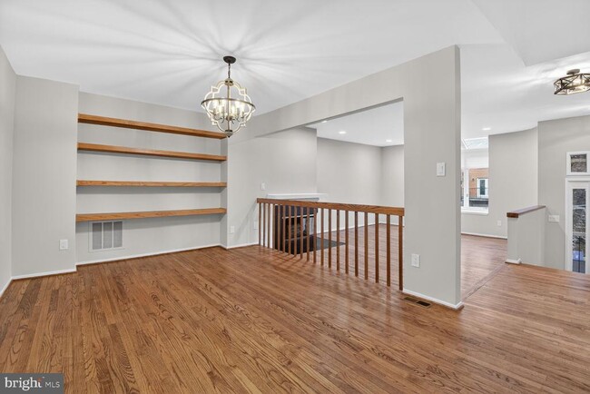 Building Photo - 10949 Whiterim Dr